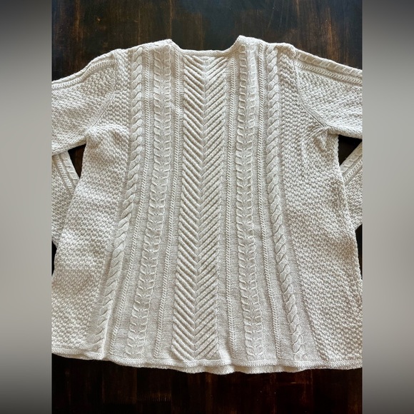 Women’s Cable Knit Sweater - Picture 6 of 6